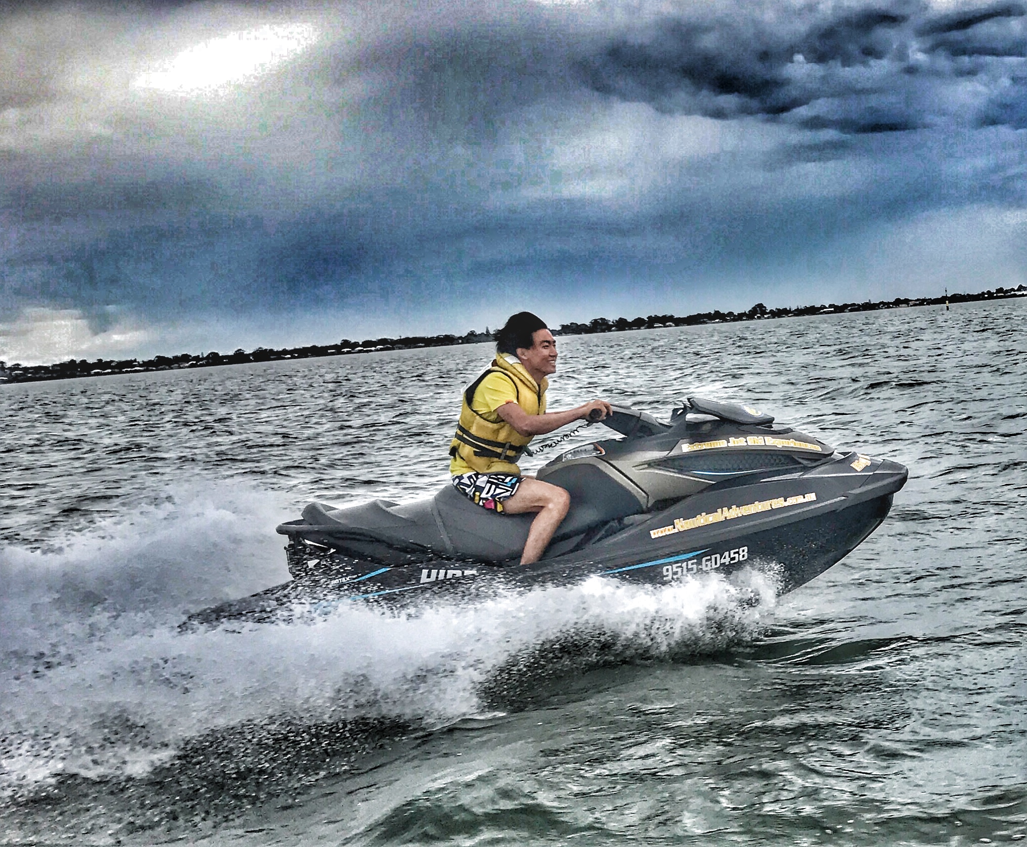 MANDURAH – AWESOME ESTUARY TOUR (30 minutes )