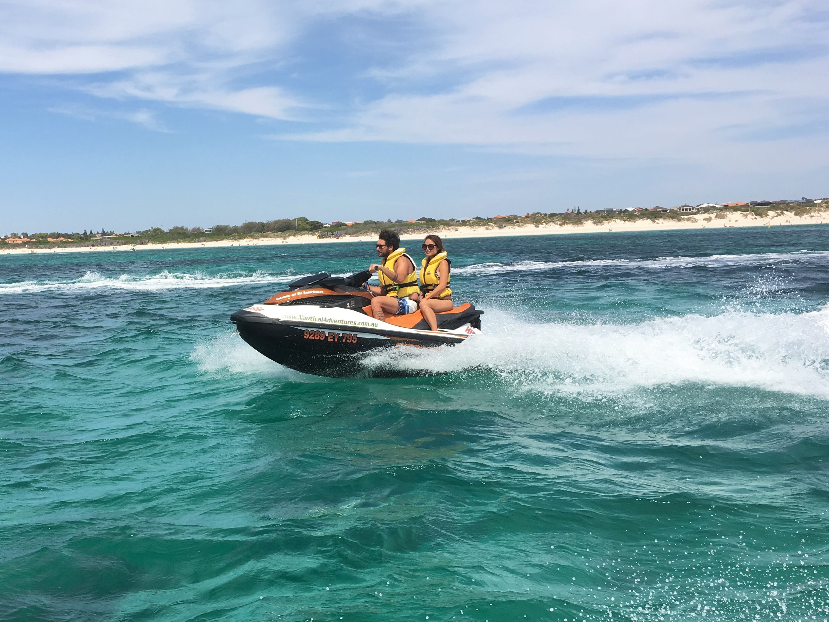 HILLARYS – OCEAN BLAST TOUR (30 minutes)