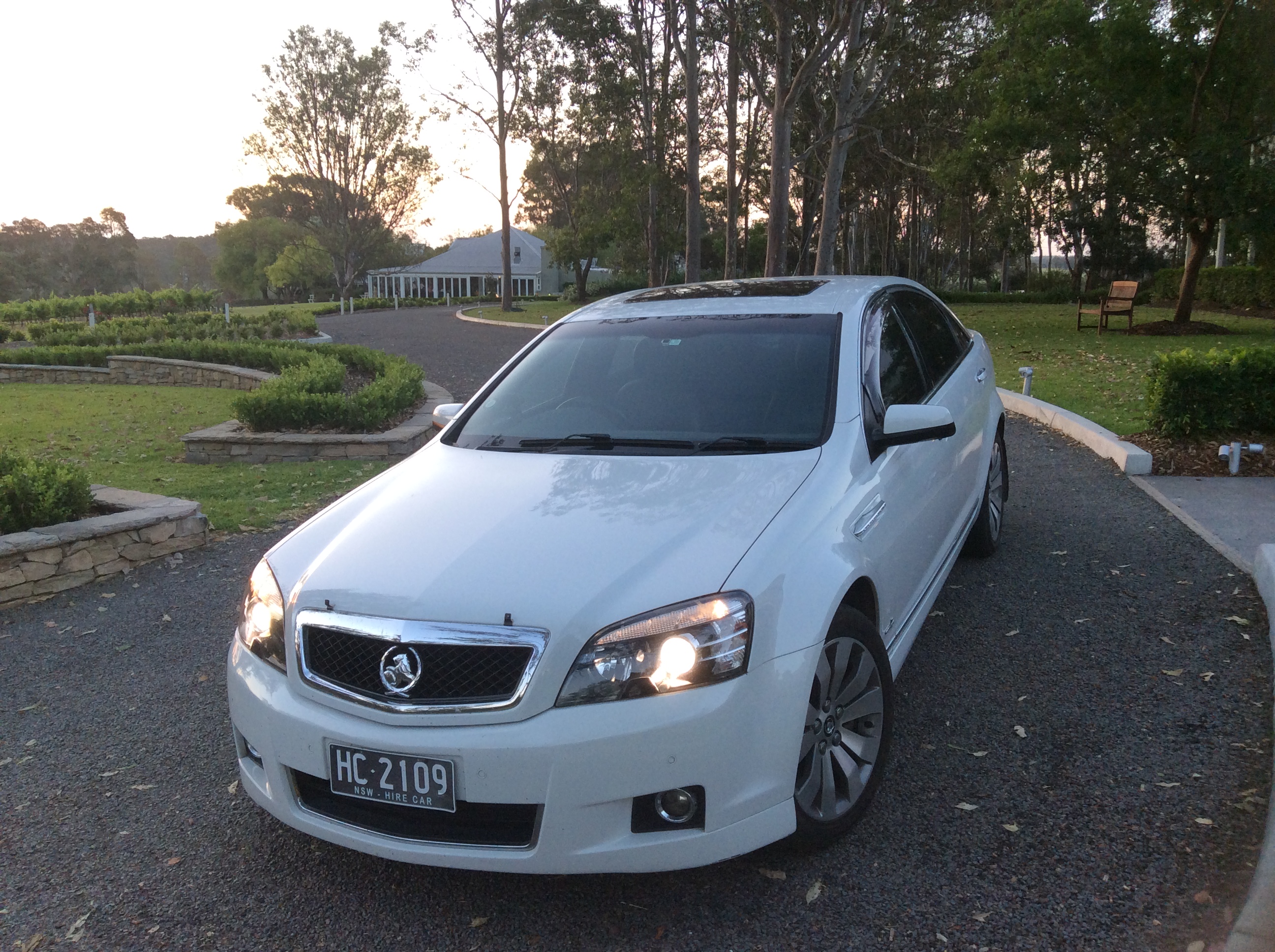 VIP PRESTIGE HIRE CAR full day tours 7days