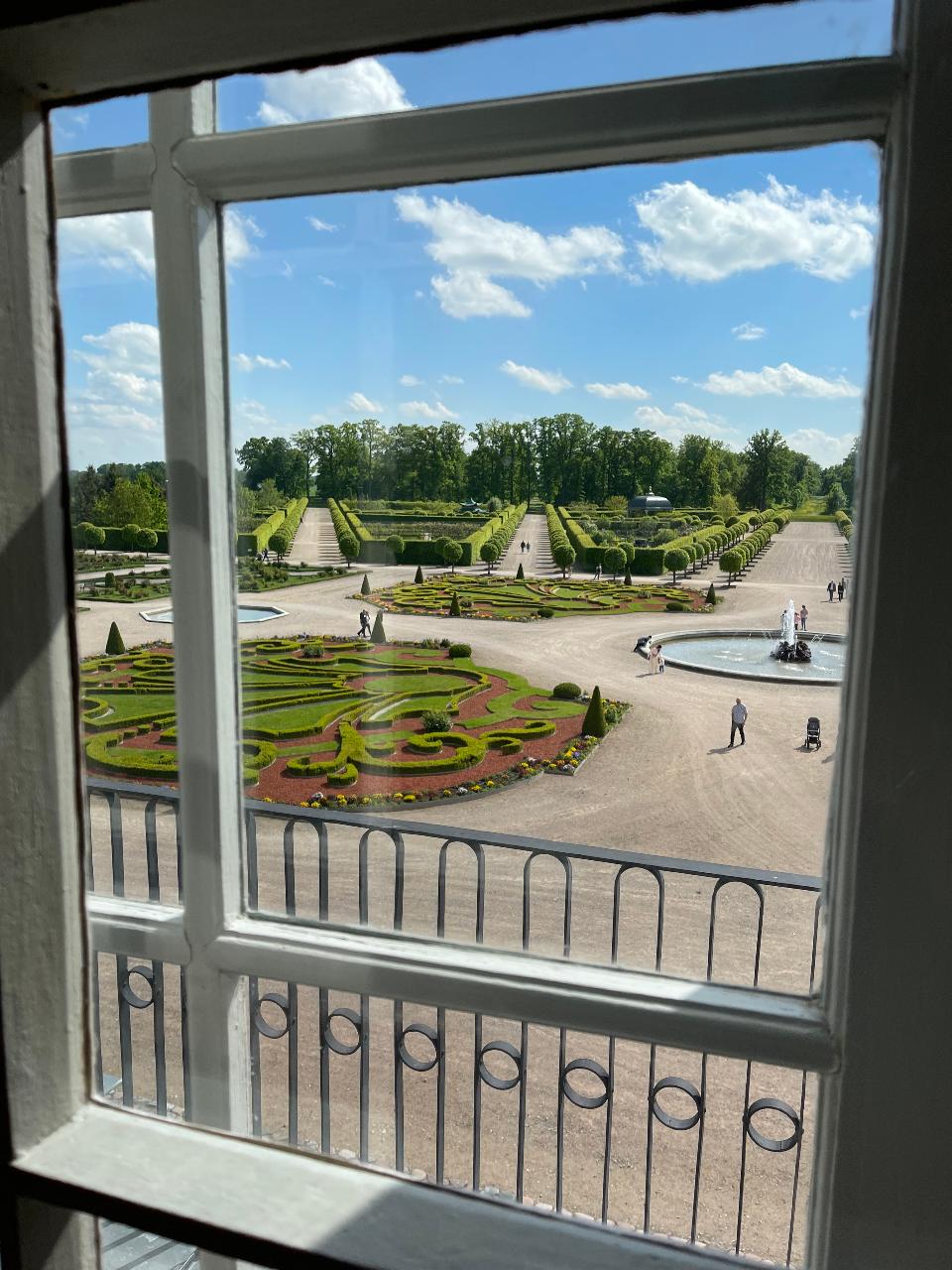 Private day tour to Rundale Palace, Hill of Crosses & Bauska Castle