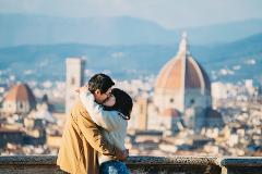 Florence: Professional Photoshoot at Piazzale Michelangelo (Premium)