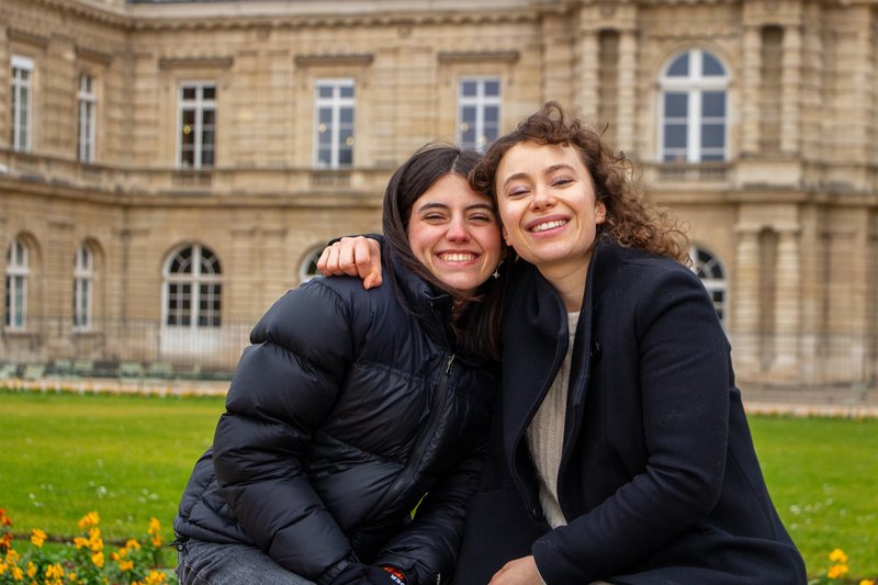 Paris: Professional photoshoot at Jardin du Luxembourg (VIP)