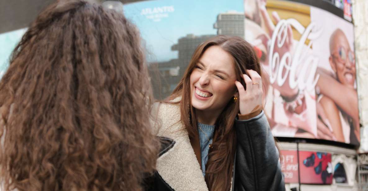 London: Photoshoot at Piccadilly Circus (VIP)