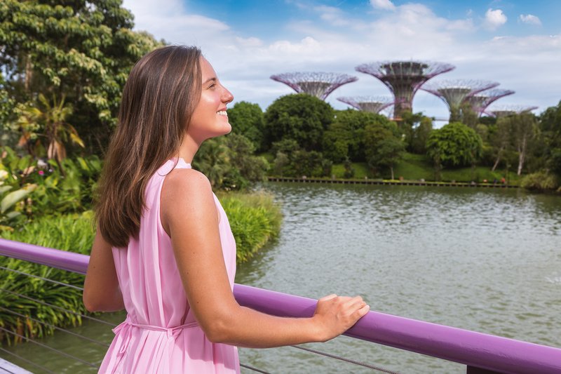 Singapore: Professional photoshoot at Gardens by the Bay (Premium)