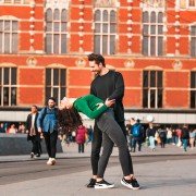 Amsterdam: Professional photoshoot at Centraal Station (Standard)