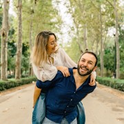 Seville: Professional photoshoot at Plaza de España (VIP)