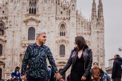 Milano: Professional photoshoot at Milan Duomo (Premium)