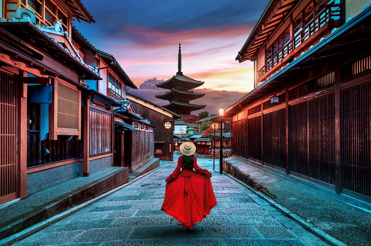 Kyoto: Experience the geisha district with a private phototour in Gion and Higashiyama (VIP)