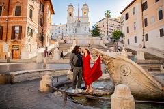 Rome: Professional photoshoot at the Spanish Steps (Standard)