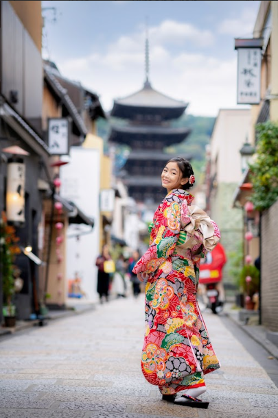 Kyoto: Private Photoshoot with Kimono Rental  (VIP)