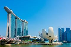 Singapore:Professional photoshoot at Merlion Park(Standard)