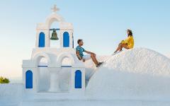Santorini: Photoshoot in Oia (VIP) - Only Morning