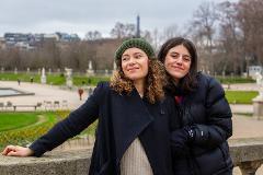 Paris: Professional photoshoot at Jardin du Luxembourg (Premium)