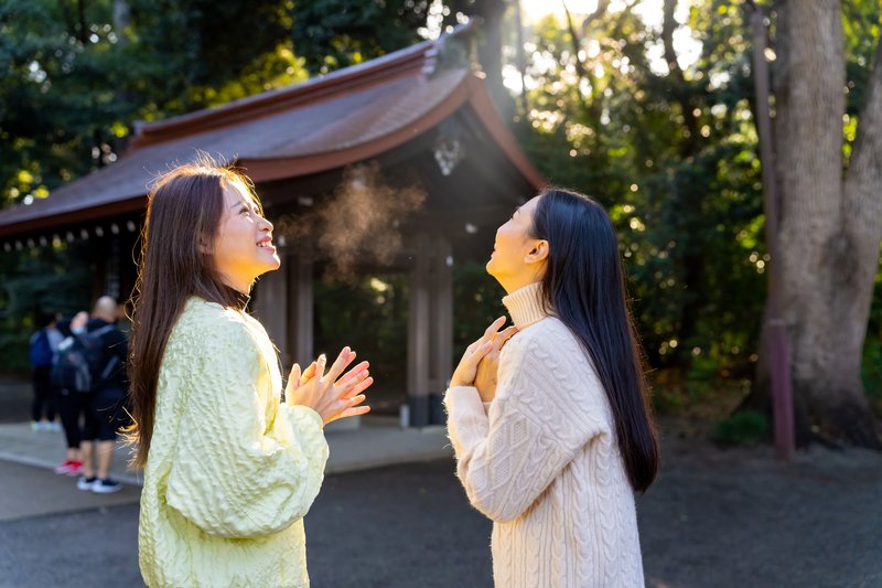 Tokyo: Professional photoshoot at Meiji Shrine and Yoyogi Park  (VIP)