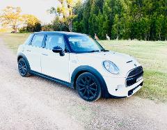 Full Day Couples Mini Cooper S Wine Tour