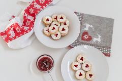 Swiss Christmas Sweets and Treats: Multigenerational Baking Class  (Ages 7+)