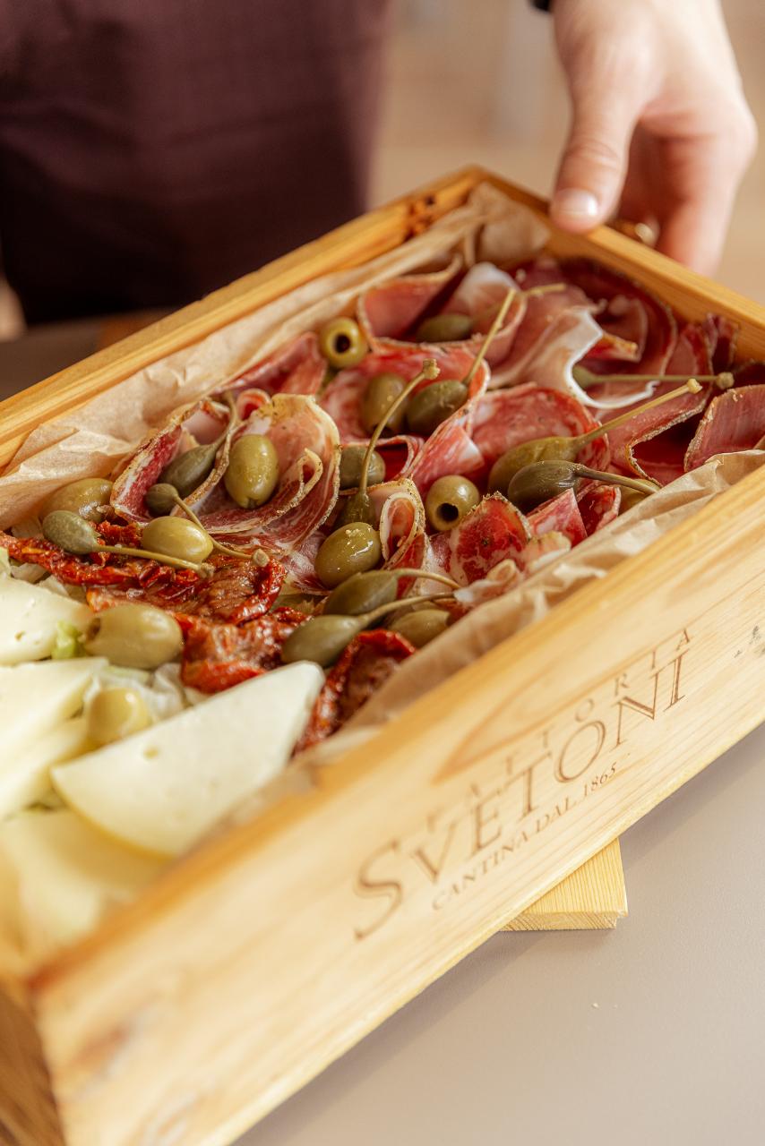 Fattoria Svetoni Wine Resort: Private and Tuscan Wine Tasting in Montepulciano — Chianti Classico - Photo 3