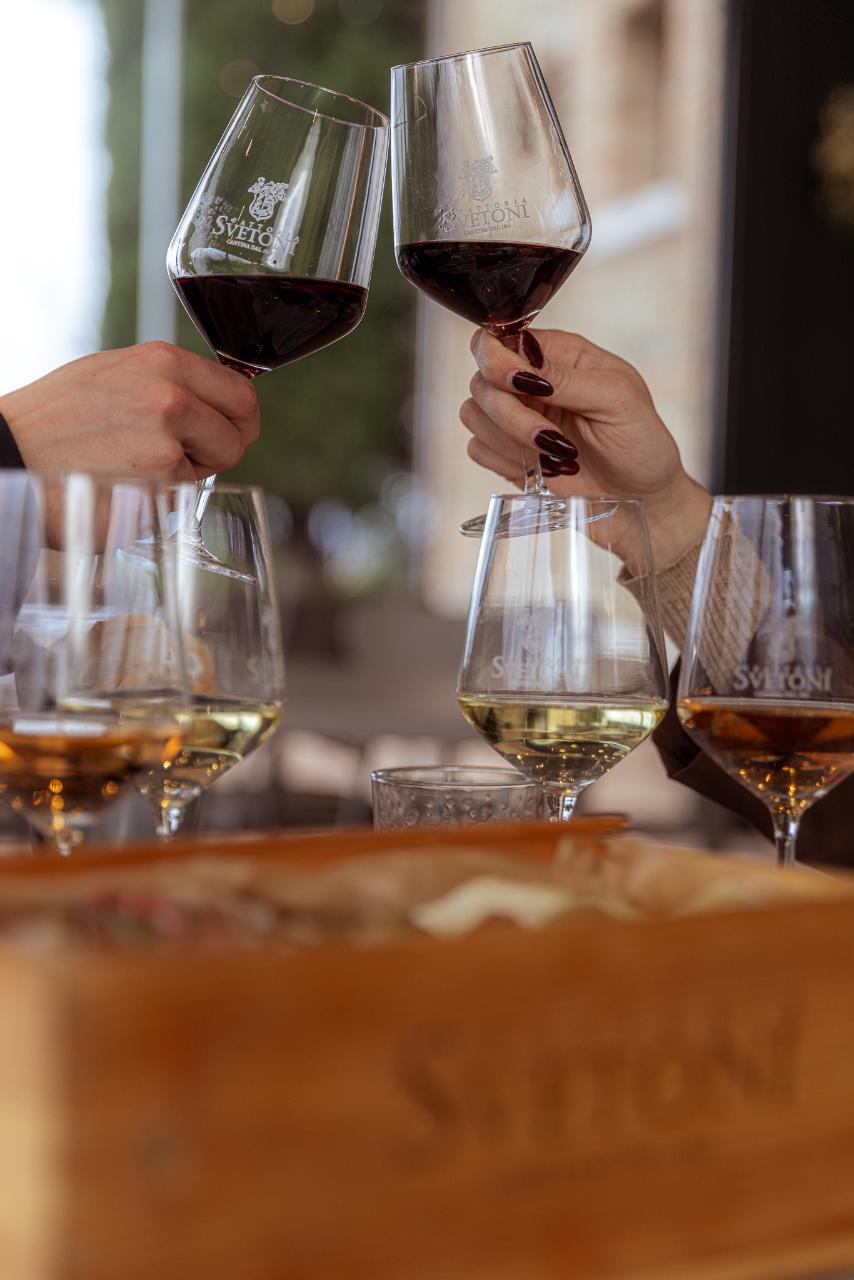 Fattoria Svetoni Wine Resort: Private and Tuscan Wine Tasting in Montepulciano — Chianti Classico - Photo 2