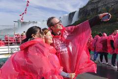 Luxury Small Group Niagara Falls Day Tour from Toronto