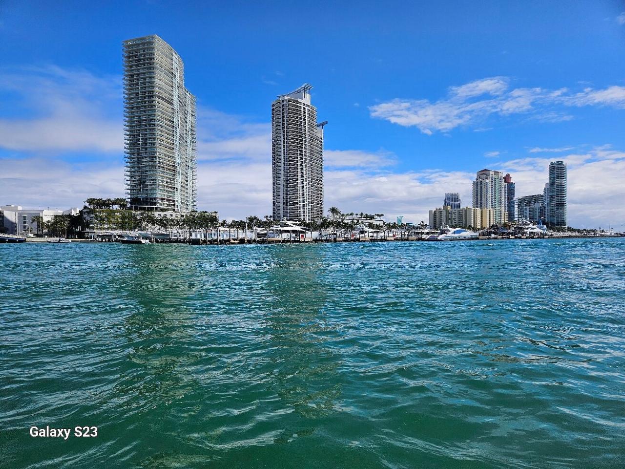 THRILLER SPEEDBOAT SIGHTSEEING ADVENTURE | MIAMI, USA