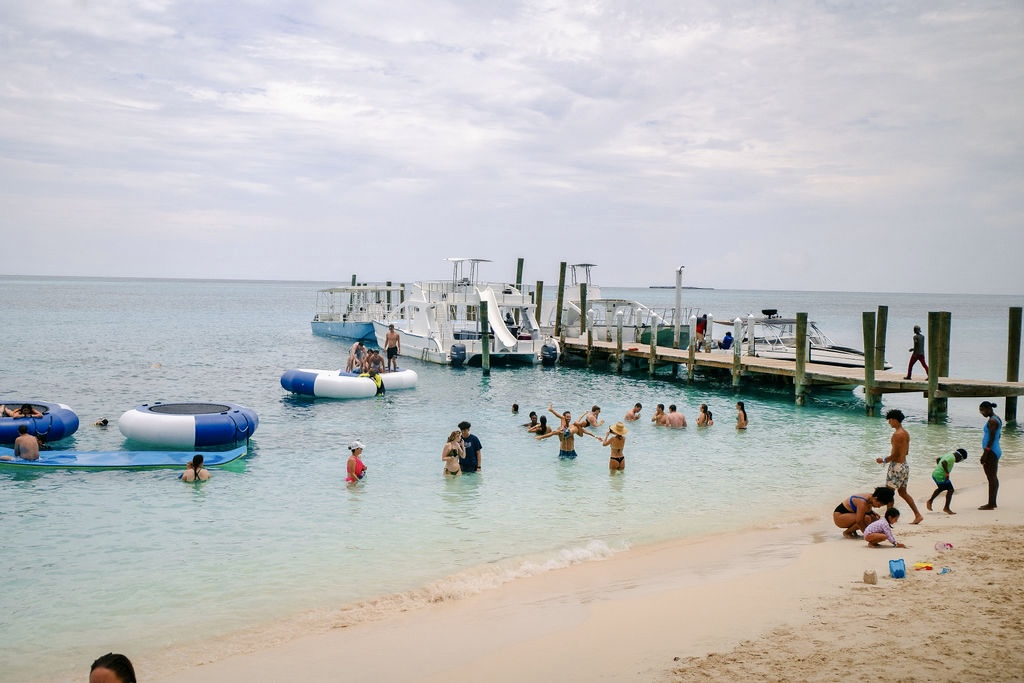 ROSE ISLAND ESCAPE: PERFECT BEACH DAY GETAWAY - GROUP TOUR