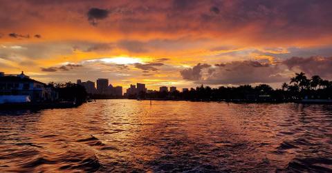 SIP, SAIL & SUNSET CRUISE | FORT LAUDERDALE, FLORIDA