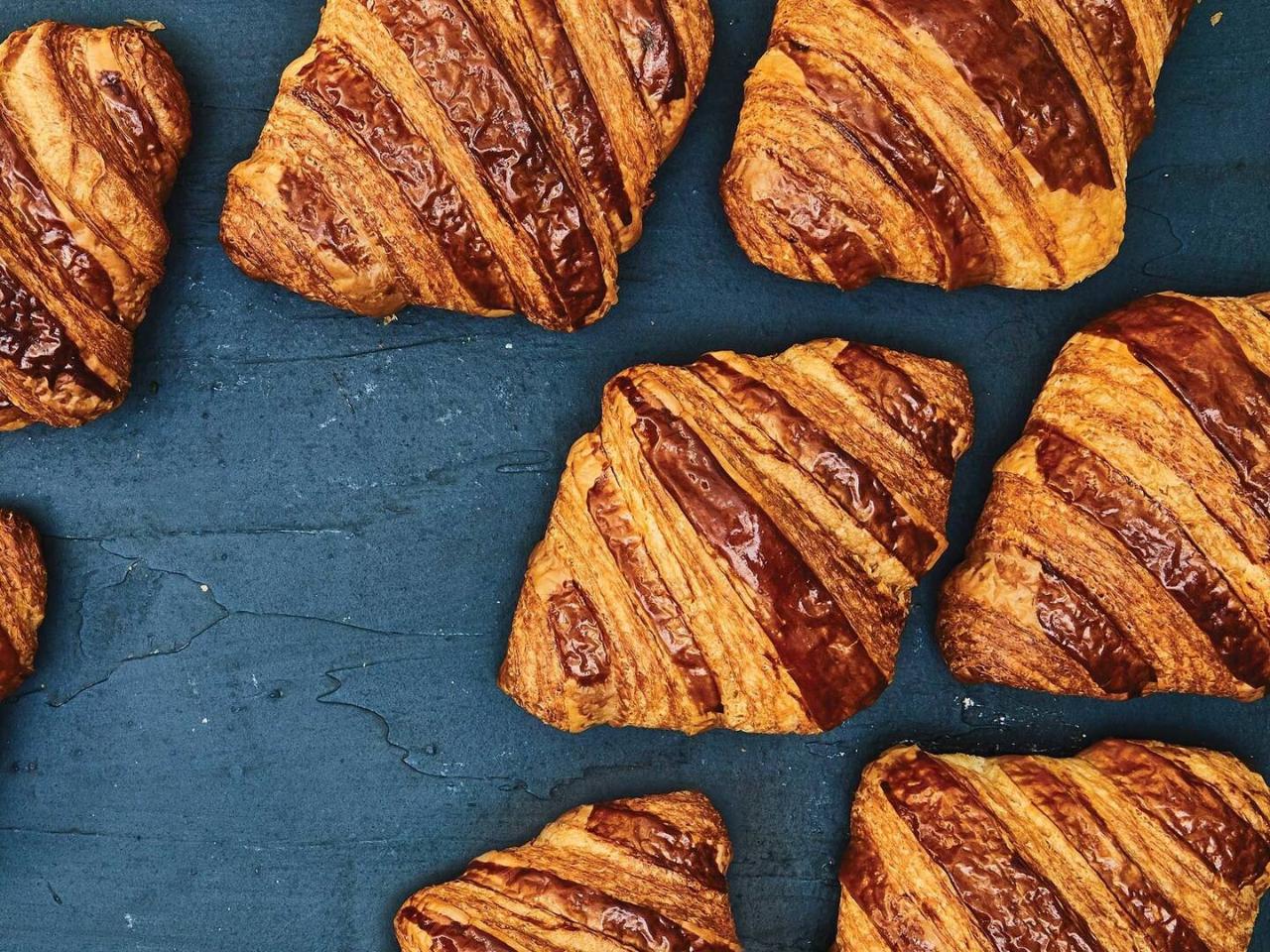 PRIVATE Make Croissants in Vogue Magazine's Top Paris Boulangerie