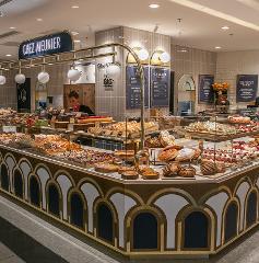Paris Gourmet Experience: Madeleine, Perfume & Galeries Lafayette