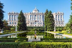Paris Family Challenge Secret Passages, Macarons & Gourmet