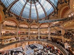 Paris: Macaron Making, Opéra Garnier & French Perfume