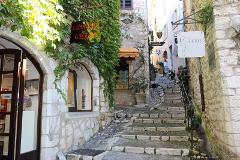Art & Stones: Saint-Paul-de-Vence Cultural Walking Tour