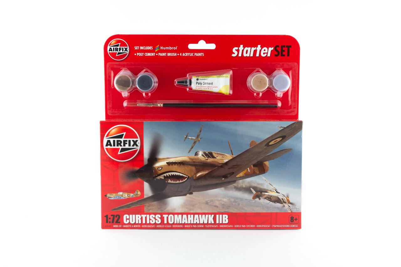 SHOP: GIFTS - Airfix Starter/Gift Set - Curtiss Tomahawk IIB