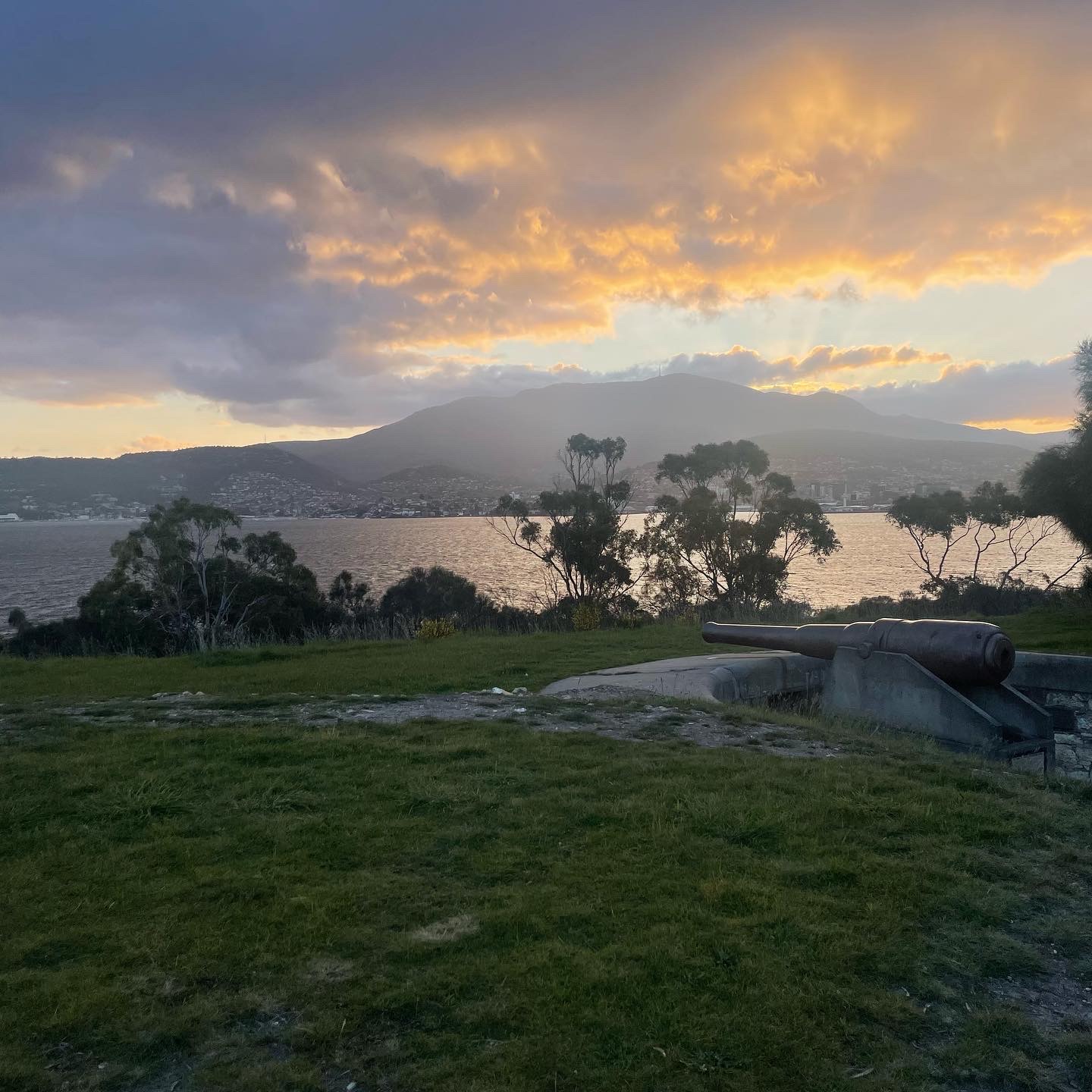 mulaka milaythina / the hunting ground