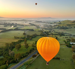 Yarra Valley - Flight & Breakfast with Return CBD Transfers