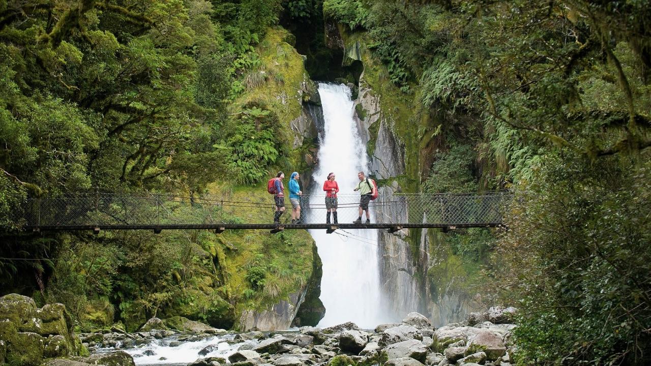 Best Of Routeburn, Kepler And Milford Track