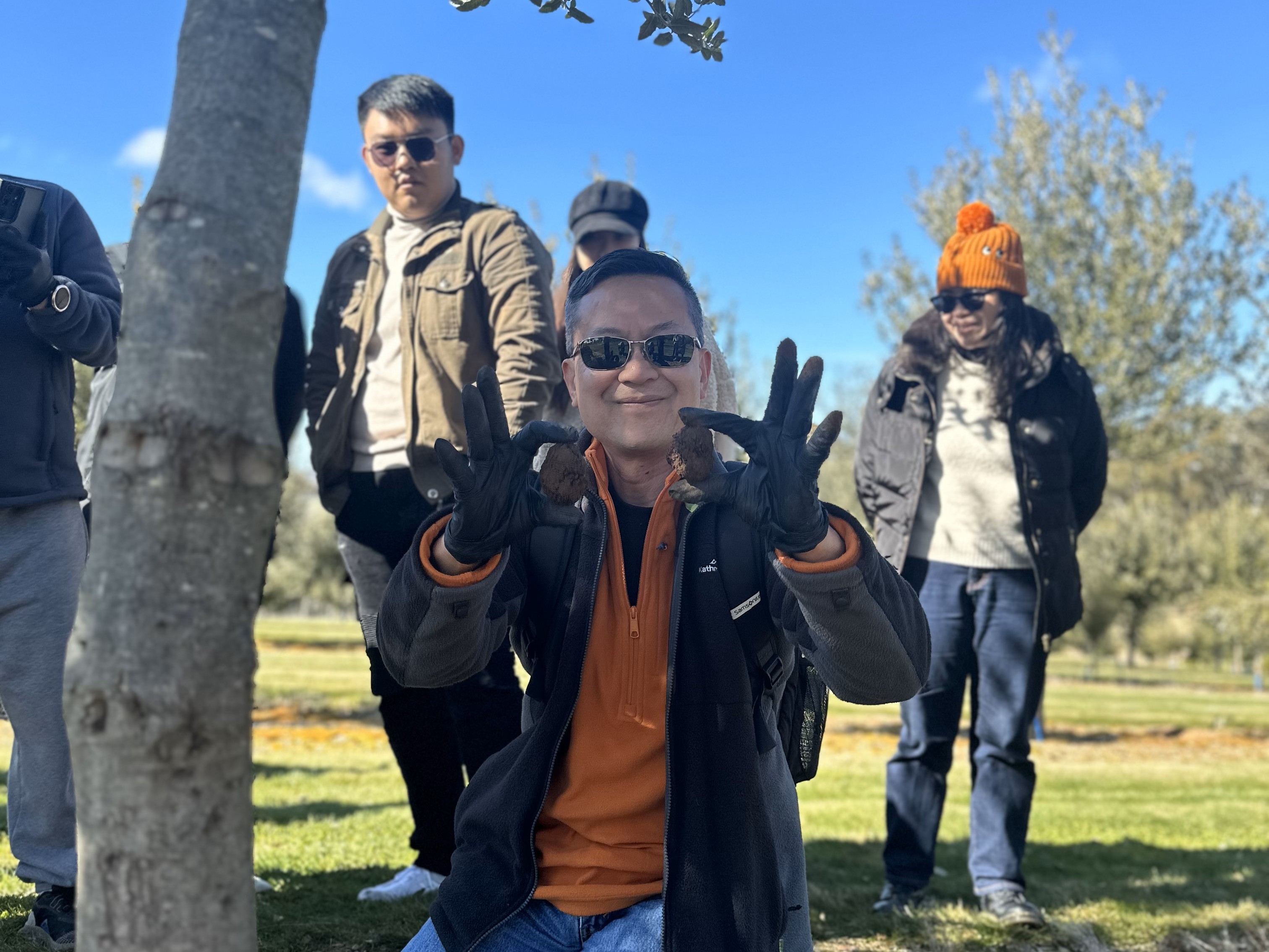 Winter Truffle Hunt, Touch and Taste: The Immersion Experience.