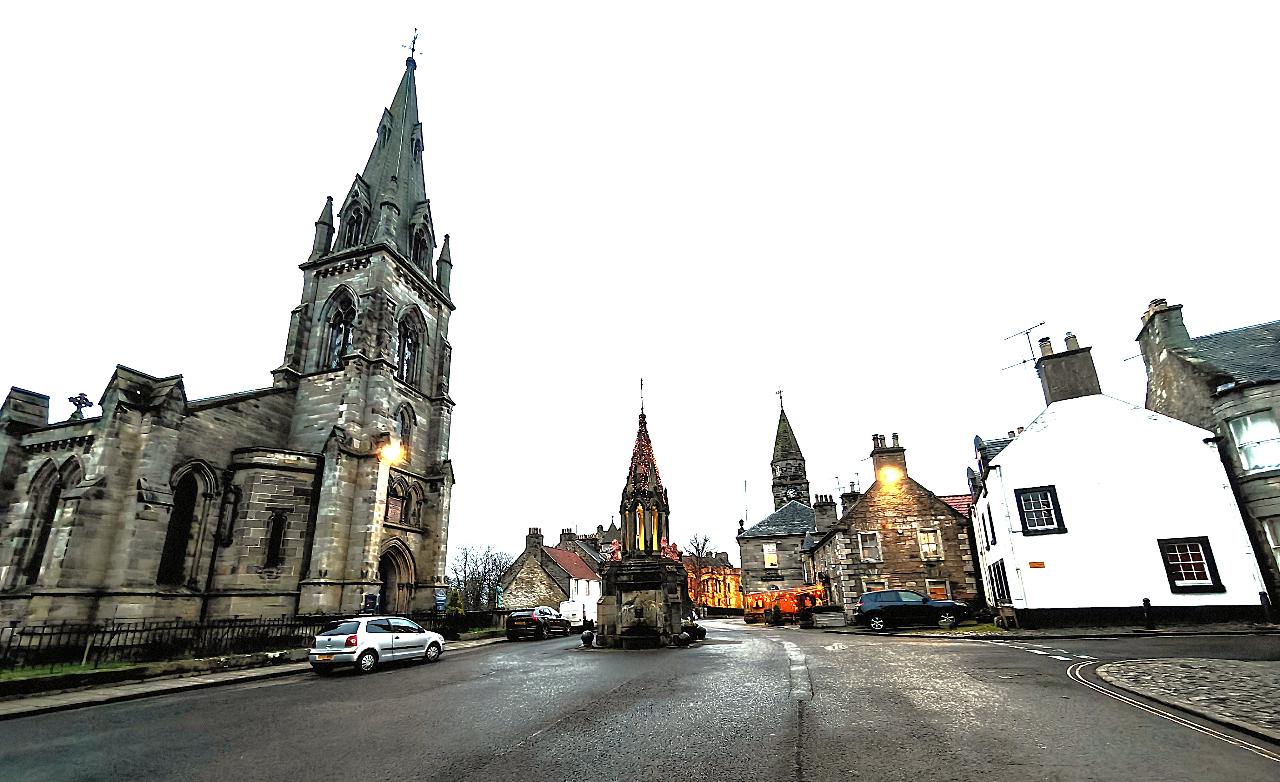 Outlander, Royal Palaces & Historic Film Locations Day Tour
