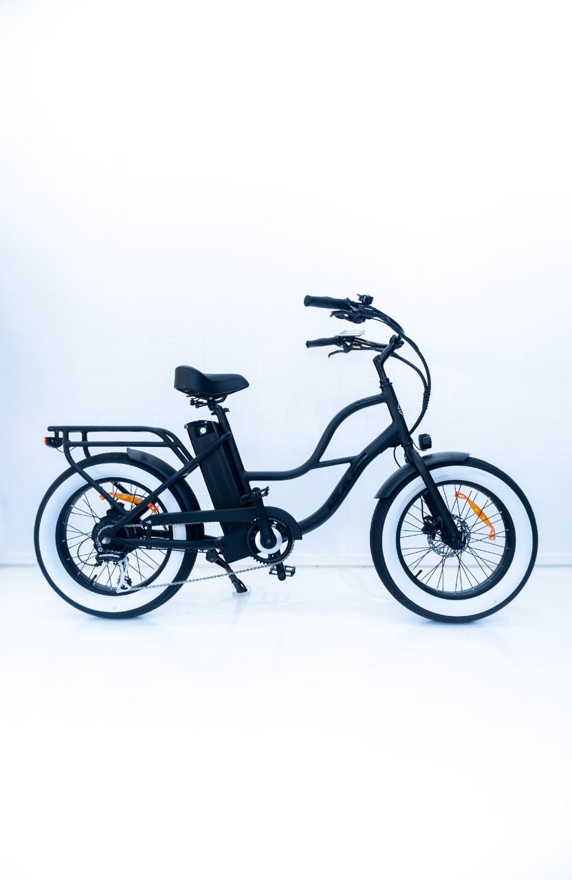 Premium Fat Tyre Freedom Machine (Small Adult/Teen) E-Bike Hire. Pickup Murwillumbah Railway Station