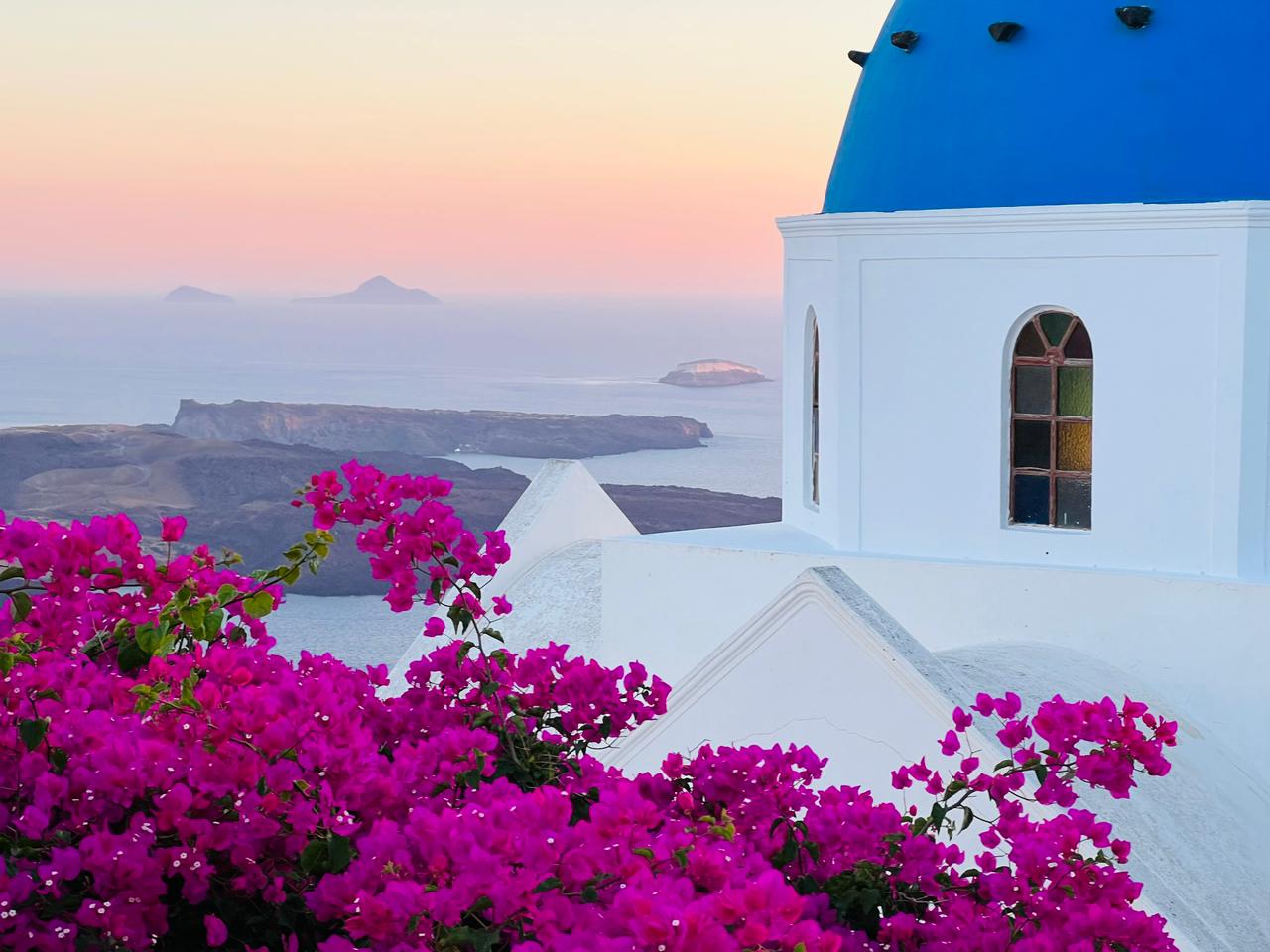 Highlights of Santorini Private Tour -Explore the Island in a day