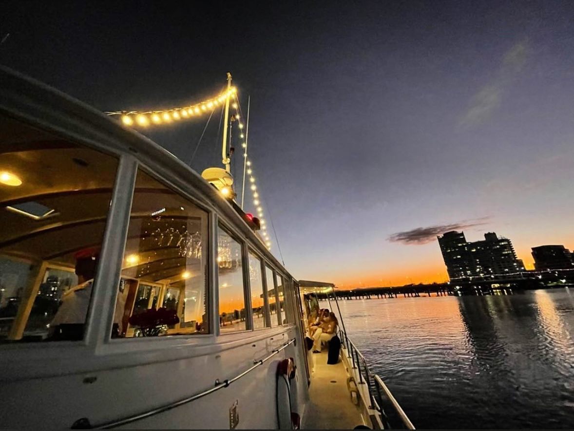 RETRO ROSIE'S - A TIME TRAVELLING CRUISE EXPERIENCE