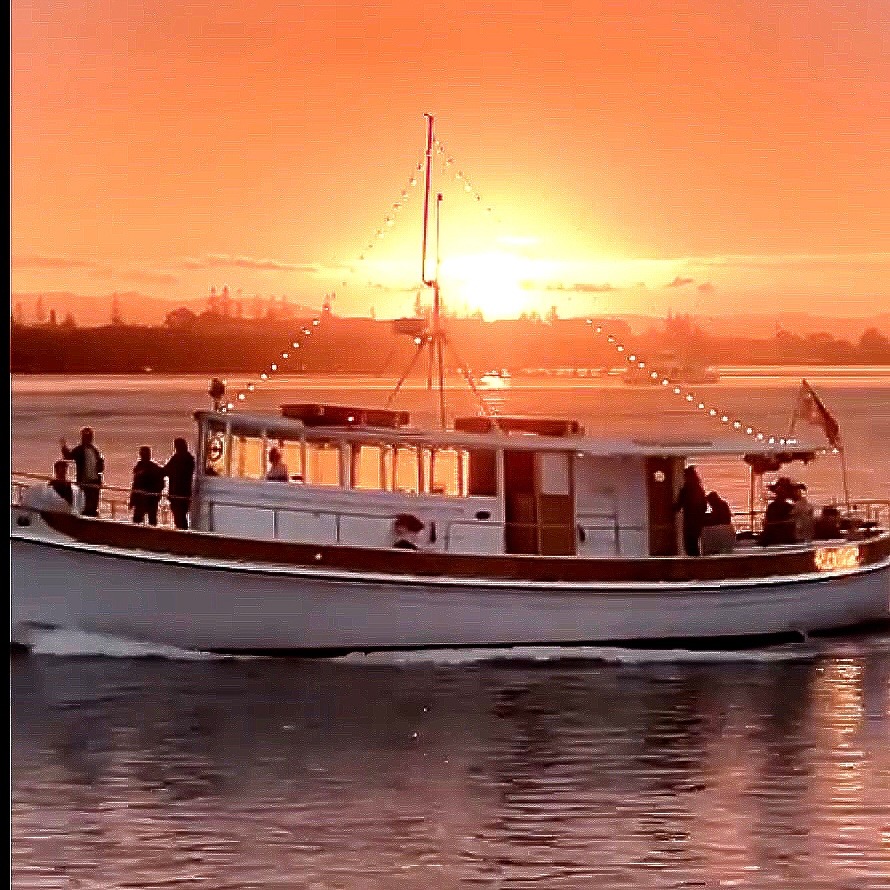 RETRO ROSIE'S - A TIME TRAVELLING CRUISE EXPERIENCE