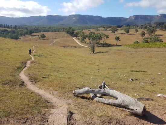 SIX FOOT TRACK SUPPORTED HIKE OR ENJOY SIGHTSEEING