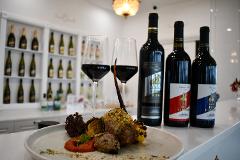  4 hour Wine Tour,  Vineyard Walk, 8 Wine Tastings & 3 Course Lunch Experience