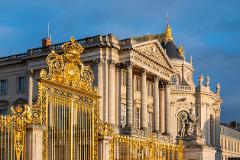 Versailles Chateau & Gardens Walking Tour from Paris by Train