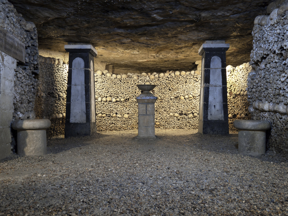 Skip-the-Line: Paris Catacombs Tour with VIP Access to Restricted Areas