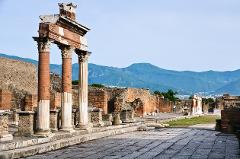 Rome to Pompeii, Sorrento & Capri: 2-Day South Italy Tour