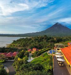 Two Friends La Fortuna Adventure Package Costa Rica – 3 Nights, Zipline & Hot Springs