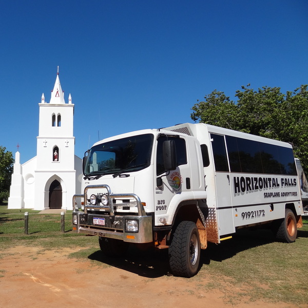 Horizontal Falls & Dampier Peninsula Tour ex Broome - Drive/Fly