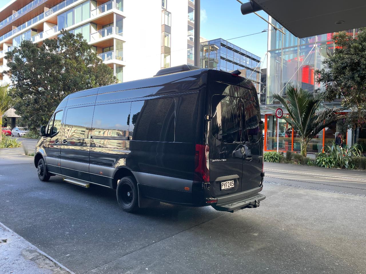 Hourly Booking 5 Hours (Half Day) Executive Sprinter Auckland - Max 16 pax 