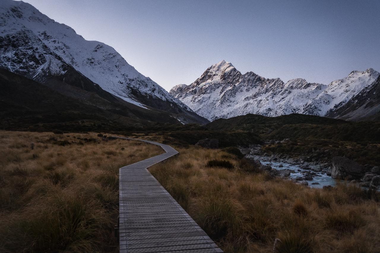 Mount Cook Guided Day Tour